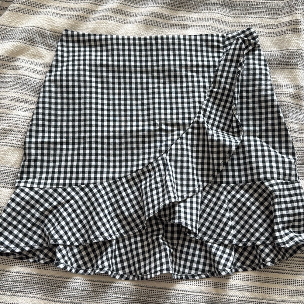 Black and White Plaid Ruffle Skirt